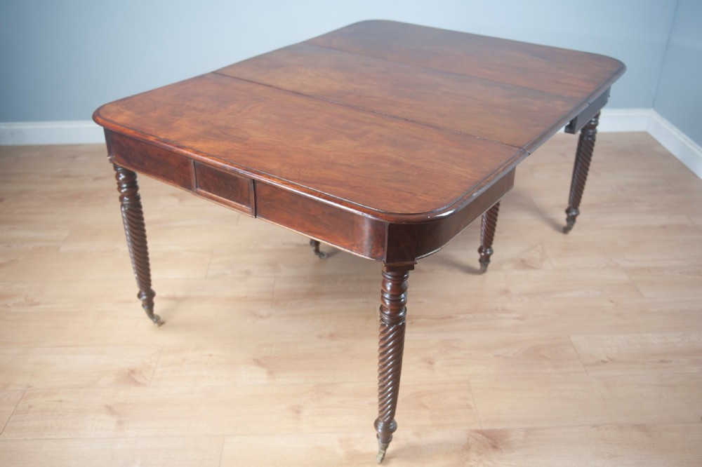 Regency Mahogany Concertina Extending Dining Table View IV