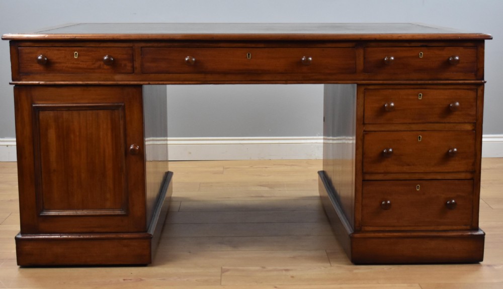 Victorian Mahogany Partners Desk