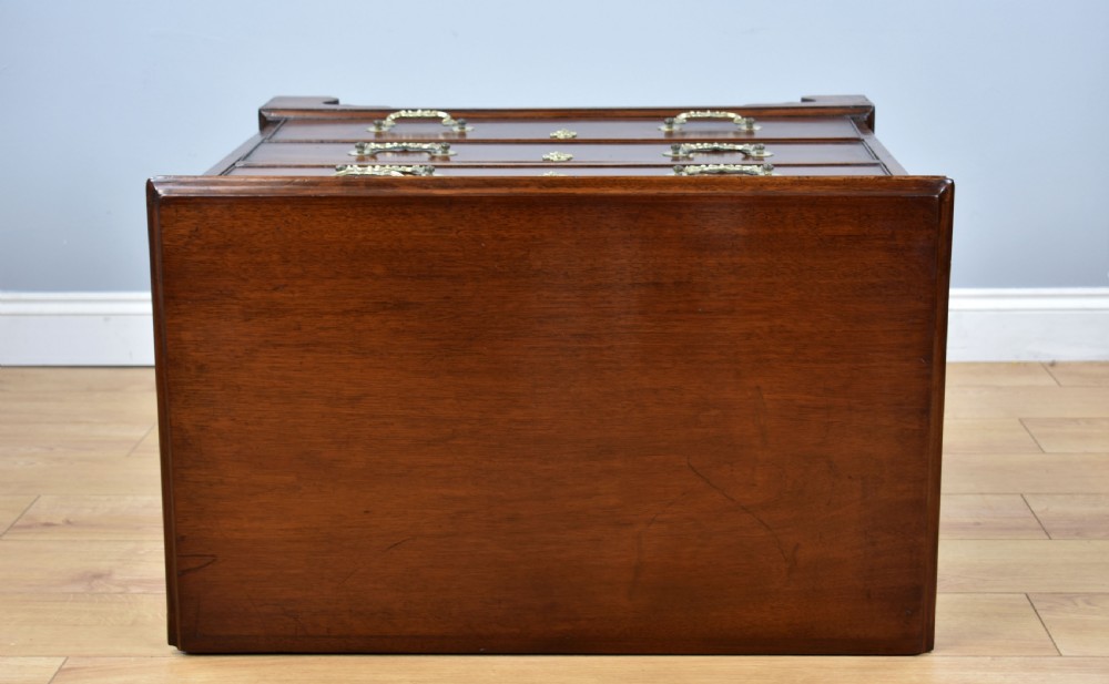 Small George III Mahogany Chest of Drawers View VII