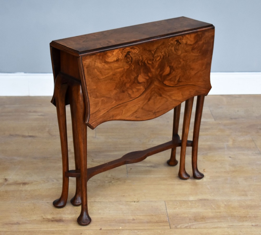 Walnut Sutherland Table