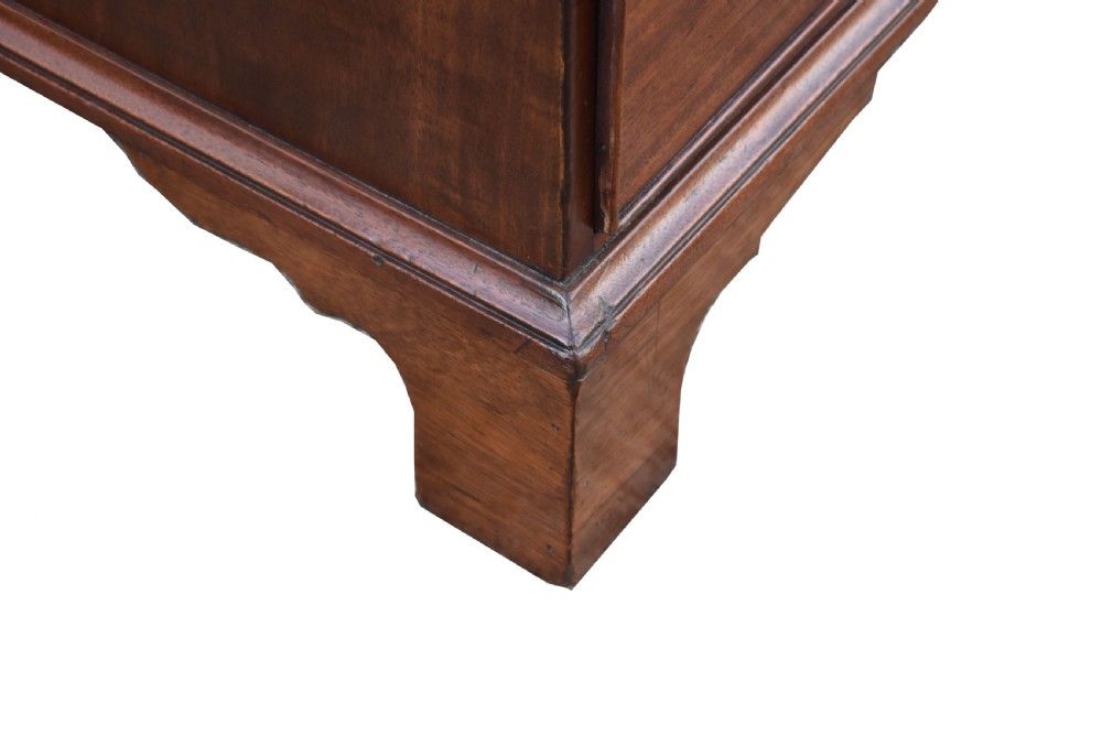 George III Mahogany Chest on Chest View V
