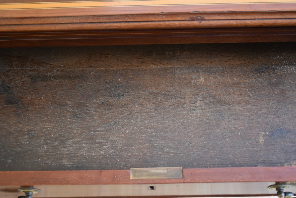 George III Mahogany Chest of Drawers View IX