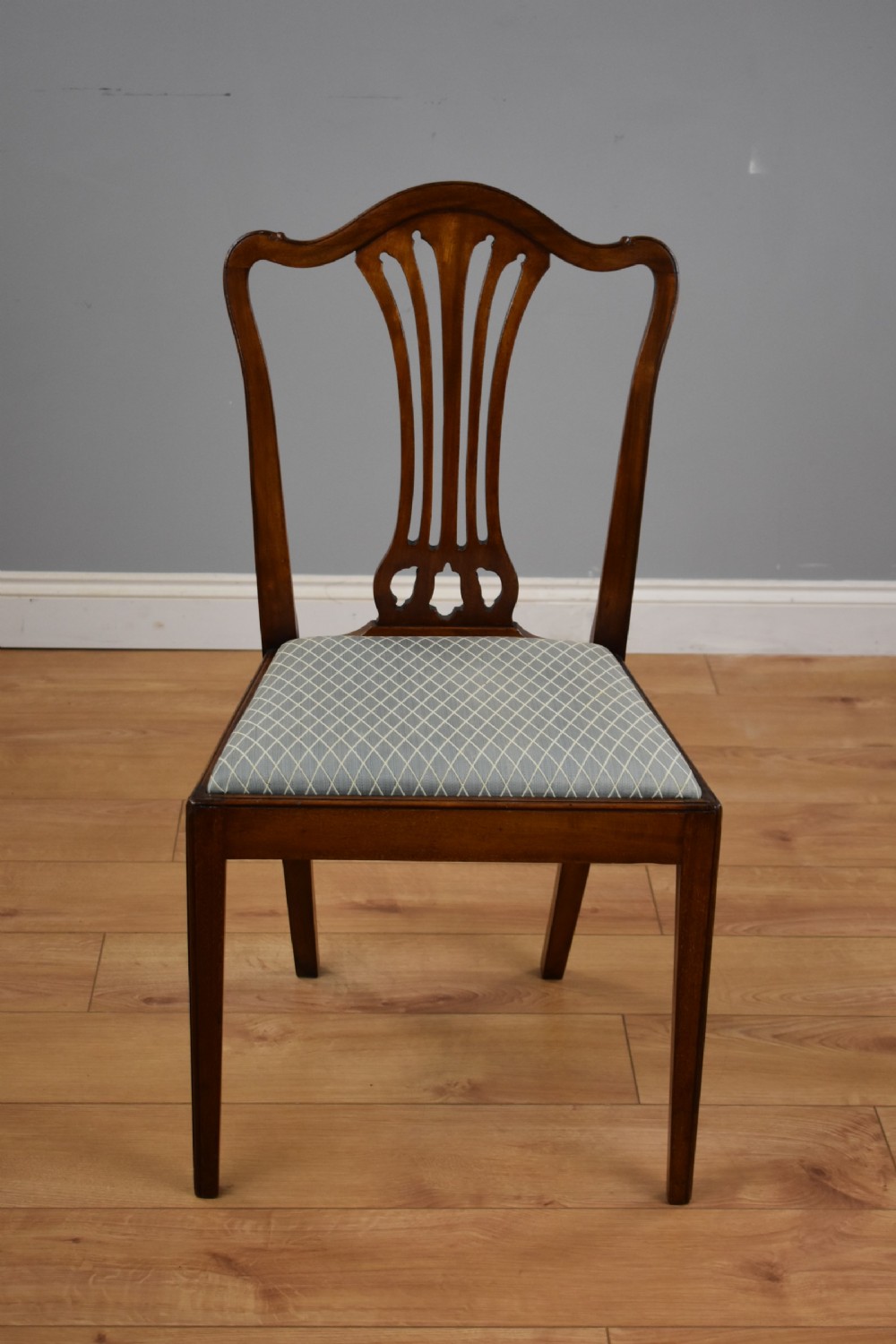 Set 20th Century Mahogany Dining chairs View V