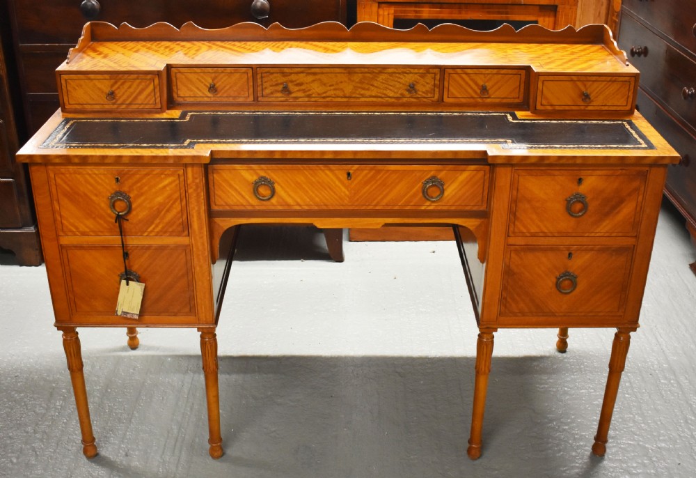 Edwardian Satinwood Carlton House Desk