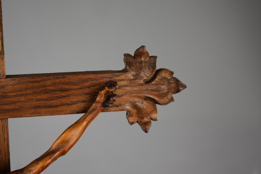 Early 20th Century Carved Oak Crucifix View VII