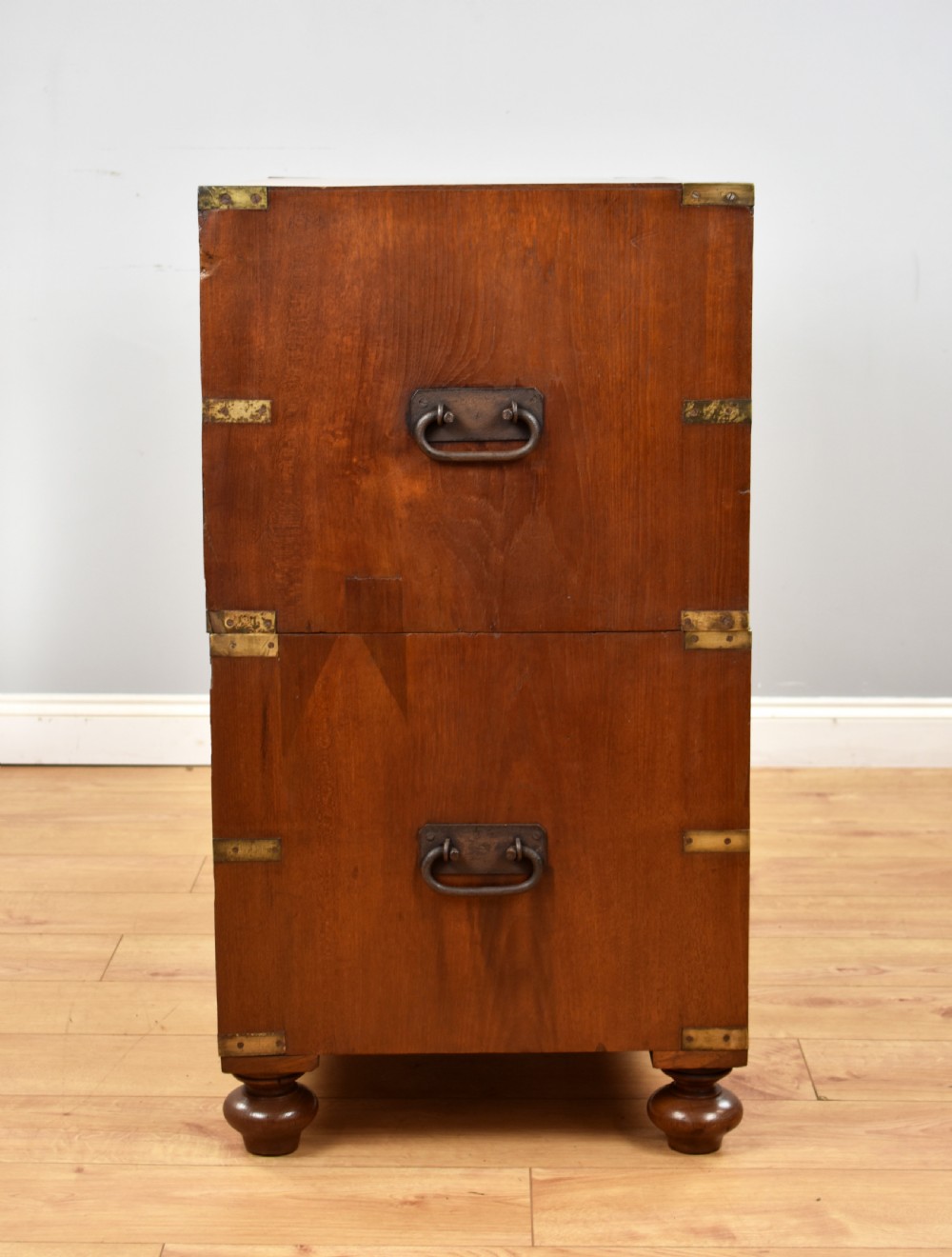 George III Campaign Chest View V