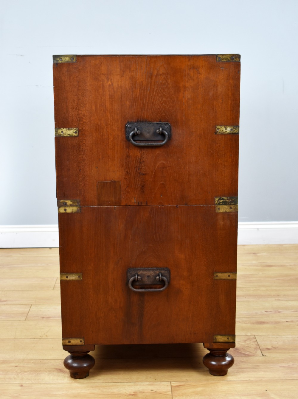 George III Campaign Chest View VII