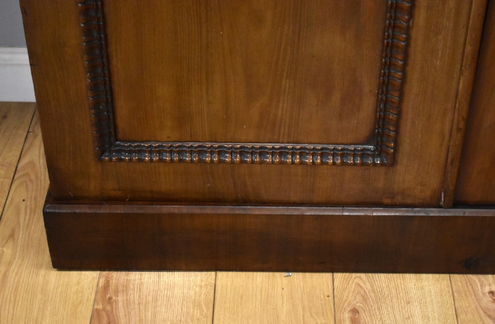 Victorian Mahogany Three Door Wardrobe View IX