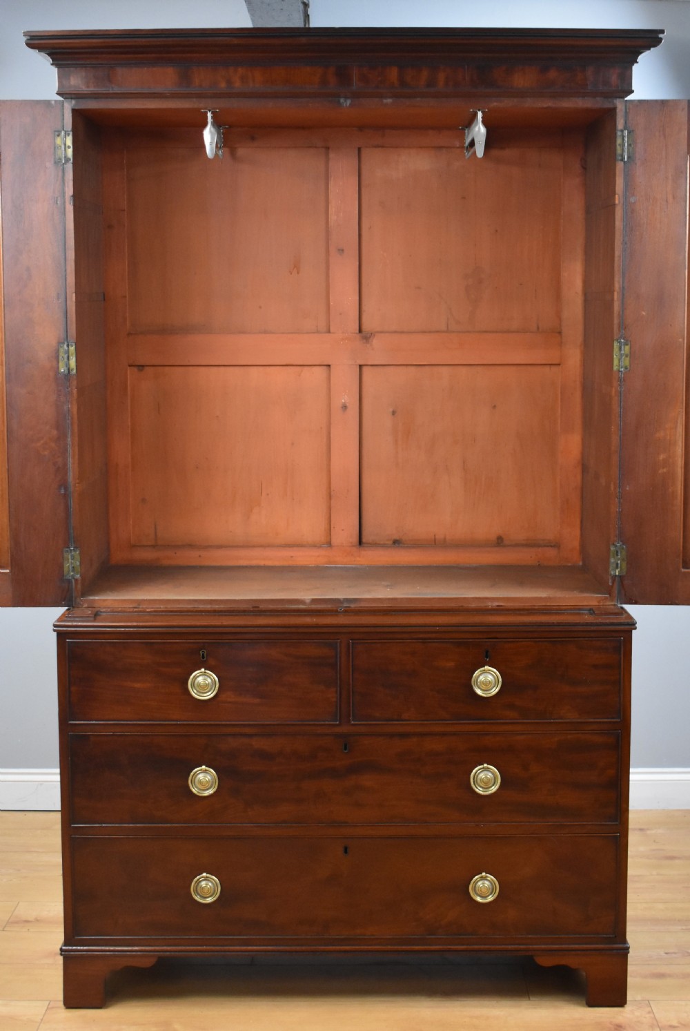 George III Linen Press View IV