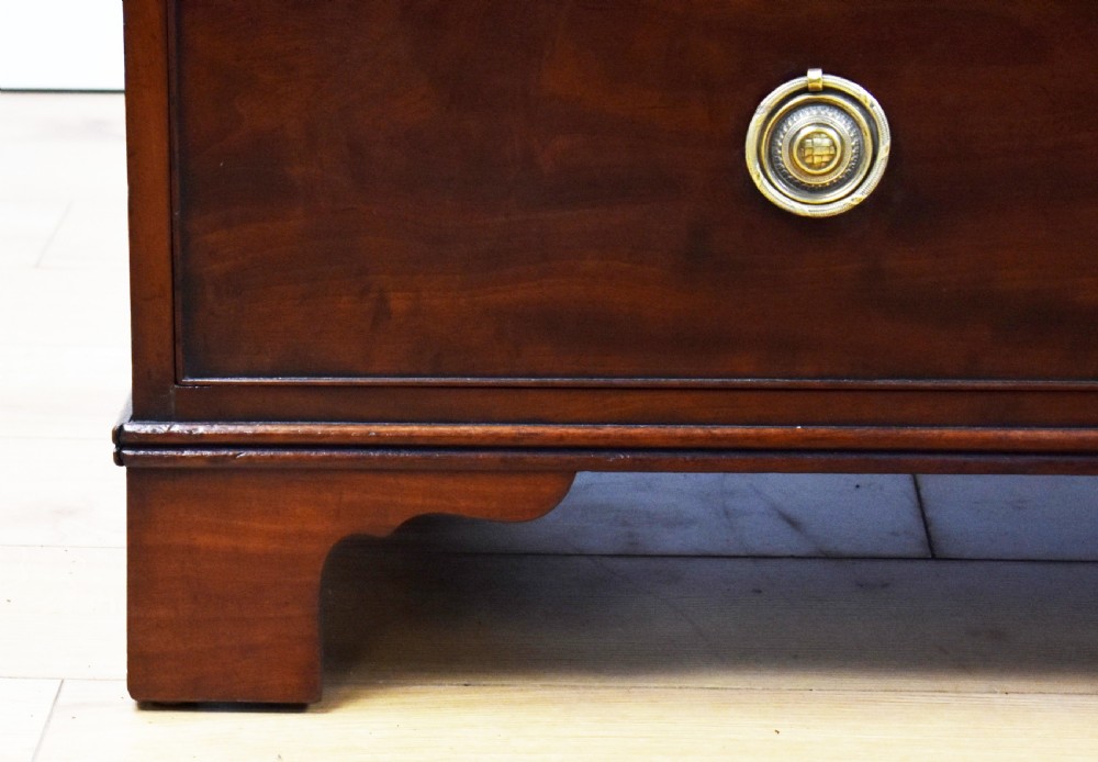 George III Linen Press View XIV