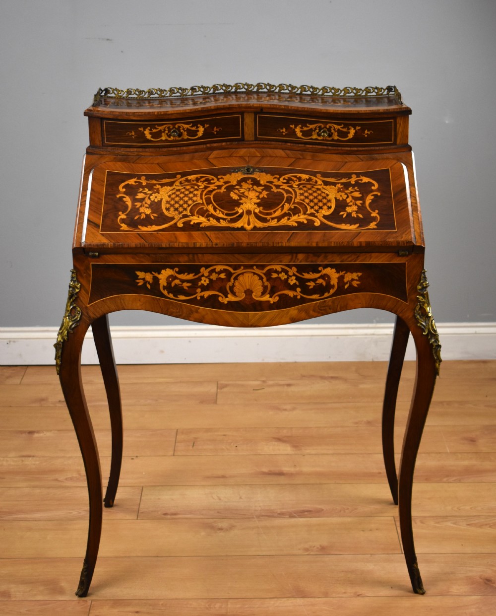 19th Century French Bureau De Dame View II