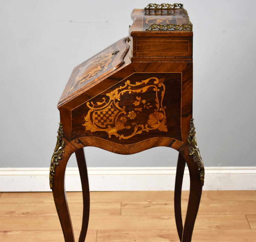 19th Century French Bureau De Dame View X