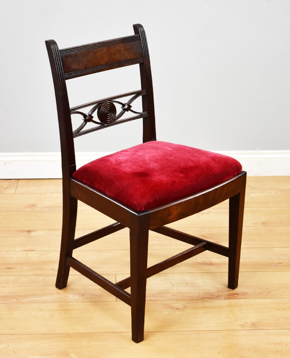 Set of 4 George III Mahogany Dining Chairs View II