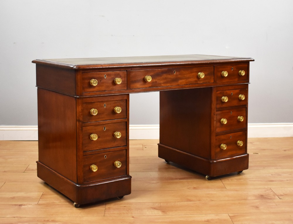 Victorian Mahogany Pedestal Desk