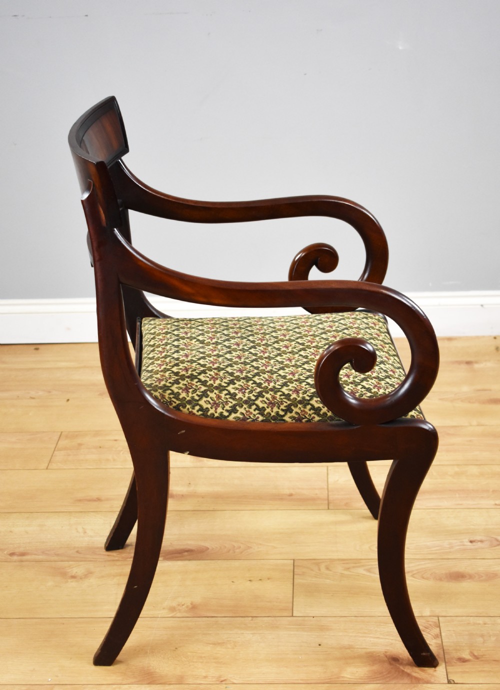Set of 8 Regency Style Mahogany Dining Chairs View VII