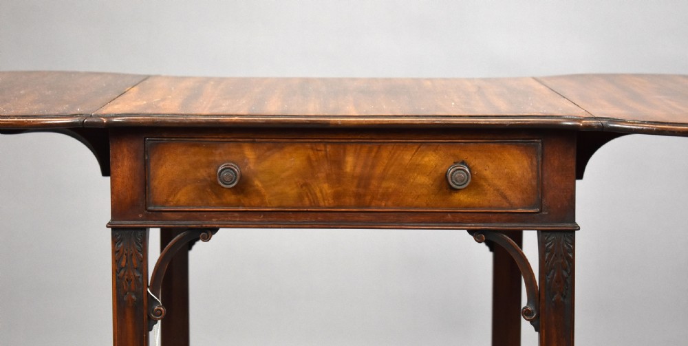 1920s Mahogany Pembroke Drop Leaf Table View VI