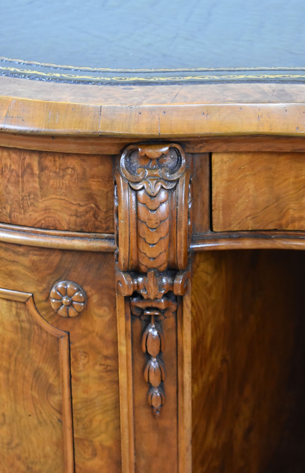Victorian Burr Walnut Kidney Shaped Desk View XIV
