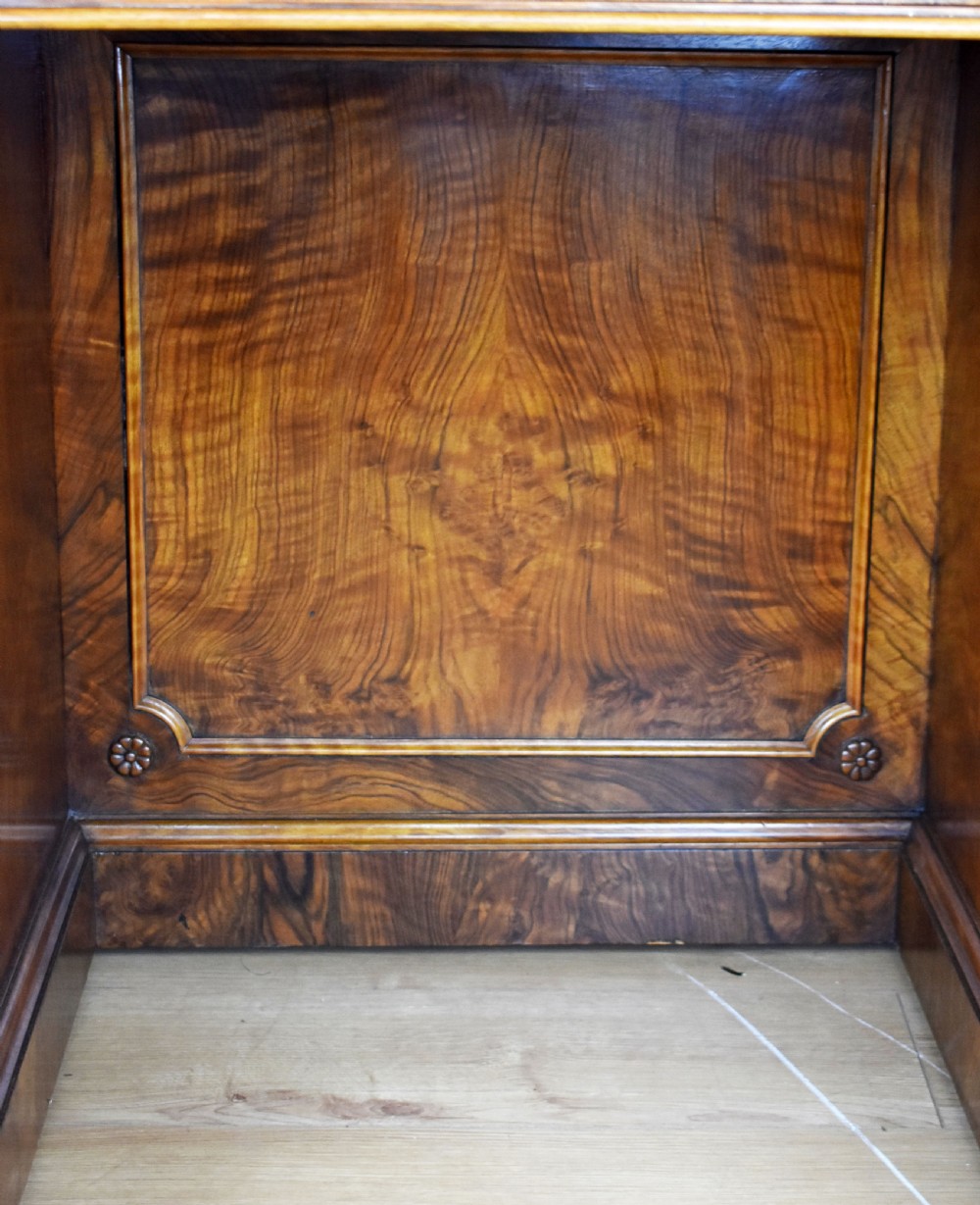 Victorian Burr Walnut Kidney Shaped Desk View XX