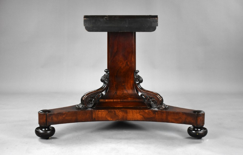 Large William IV Rosewood Circular Breakfast Table View VI