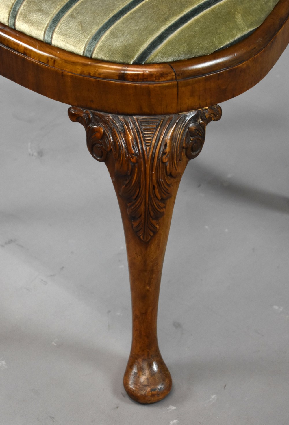 Queen Anne Style Burr Walnut Table & Chairs View XVIII
