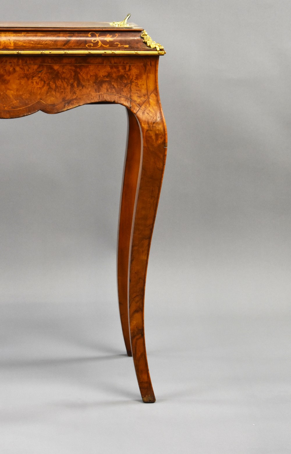Victorian Burr Walnut Inlaid Jardiniere View VI