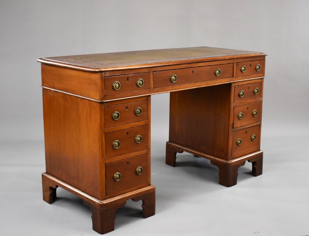 Victorian Oak and Walnut Pedestal Desk