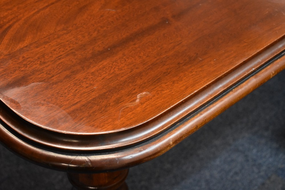 Late Victorian Mahogany Pull Out Dining Table View XIV