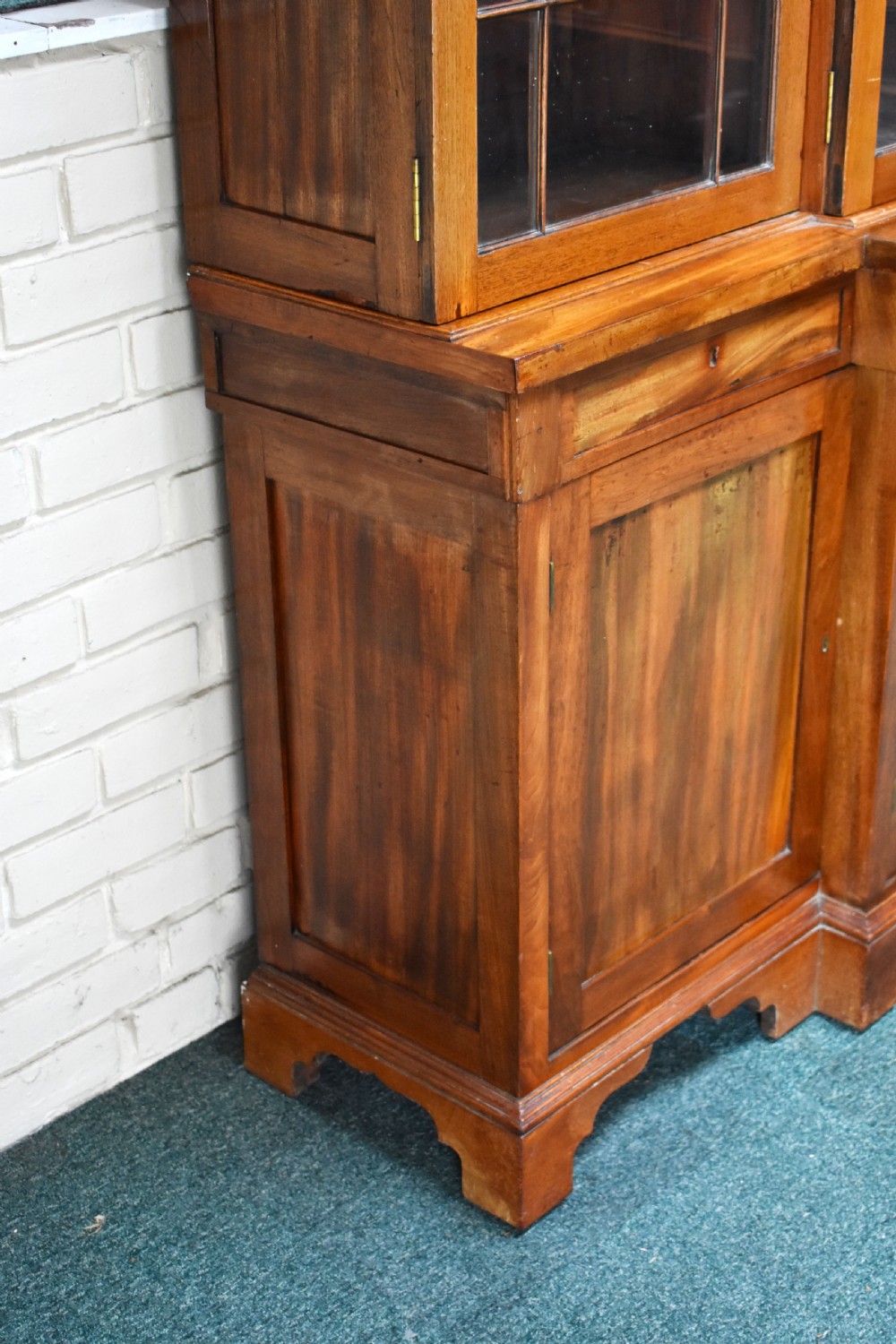 Victorian Mahogany Breakfront Bookcase View XI