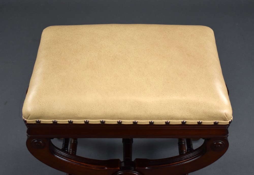 Victorian Mahogany Adjustable Piano Stool View IX
