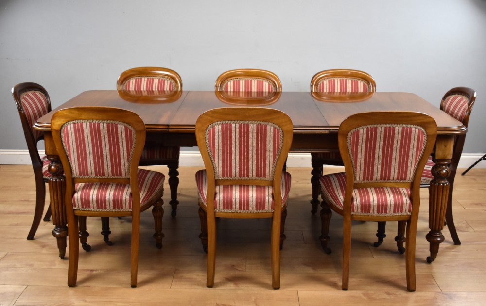 Victorian Mahogany Extending Dining Table & 10 Chairs