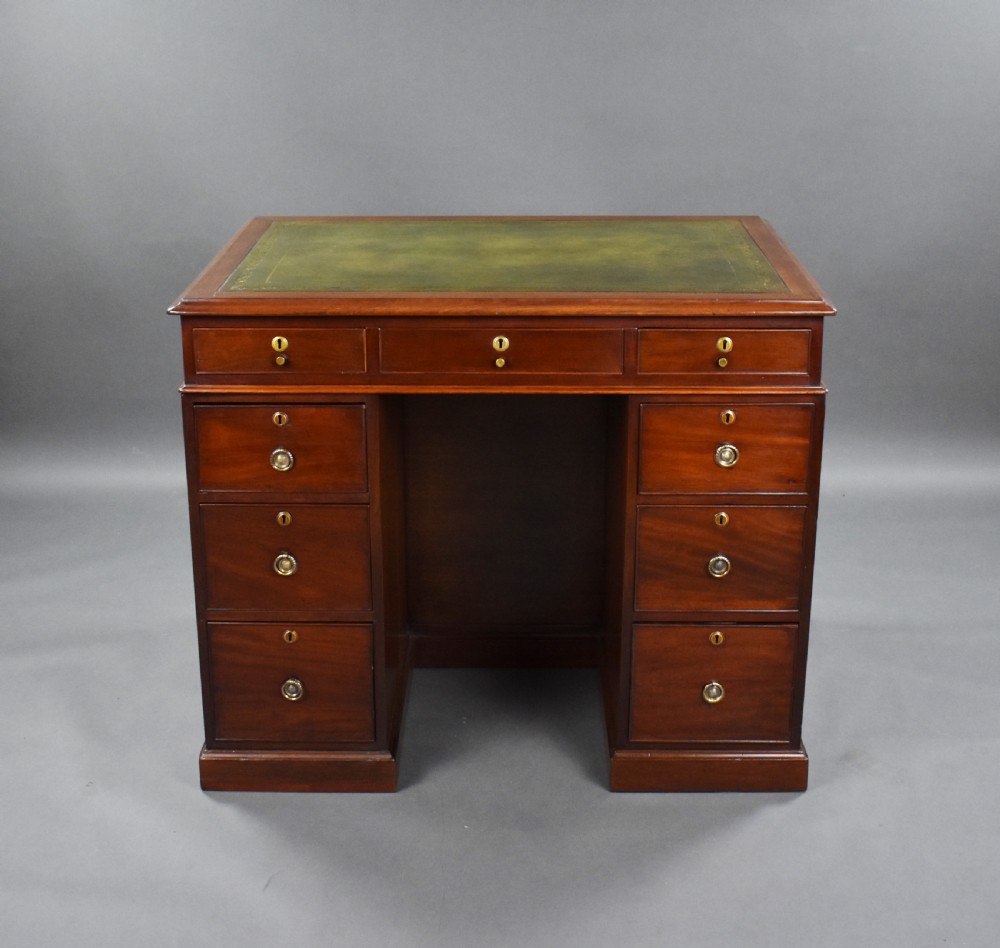 George III Mahogany Kneehole Desk Stamped Gillows