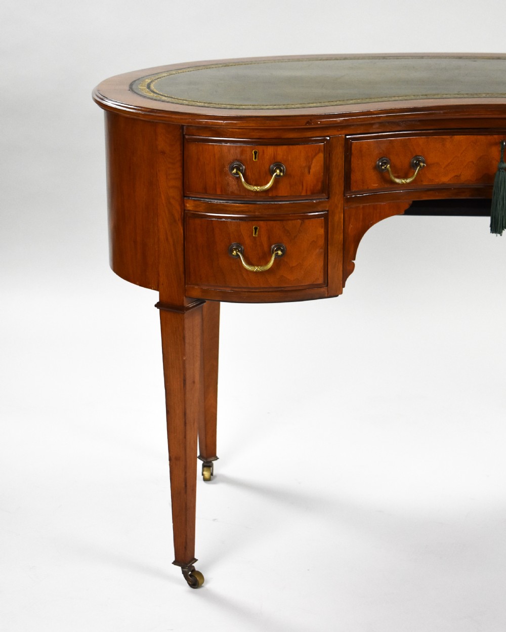 Edwardian Mahogany Kidney Shaped Desk View III