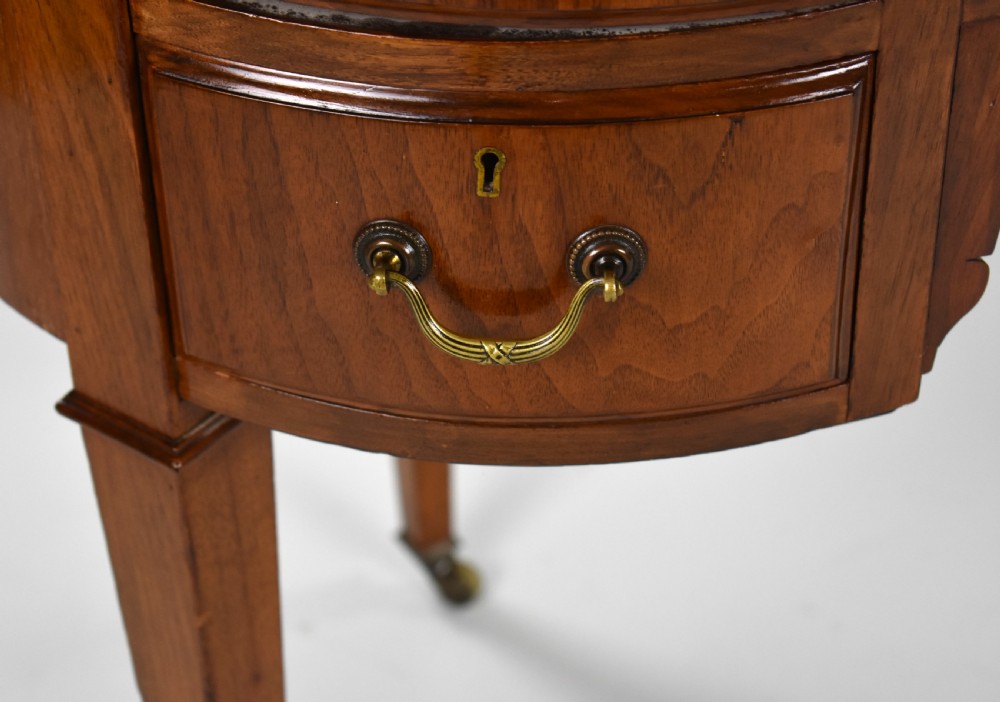 Edwardian Mahogany Kidney Shaped Desk View IX
