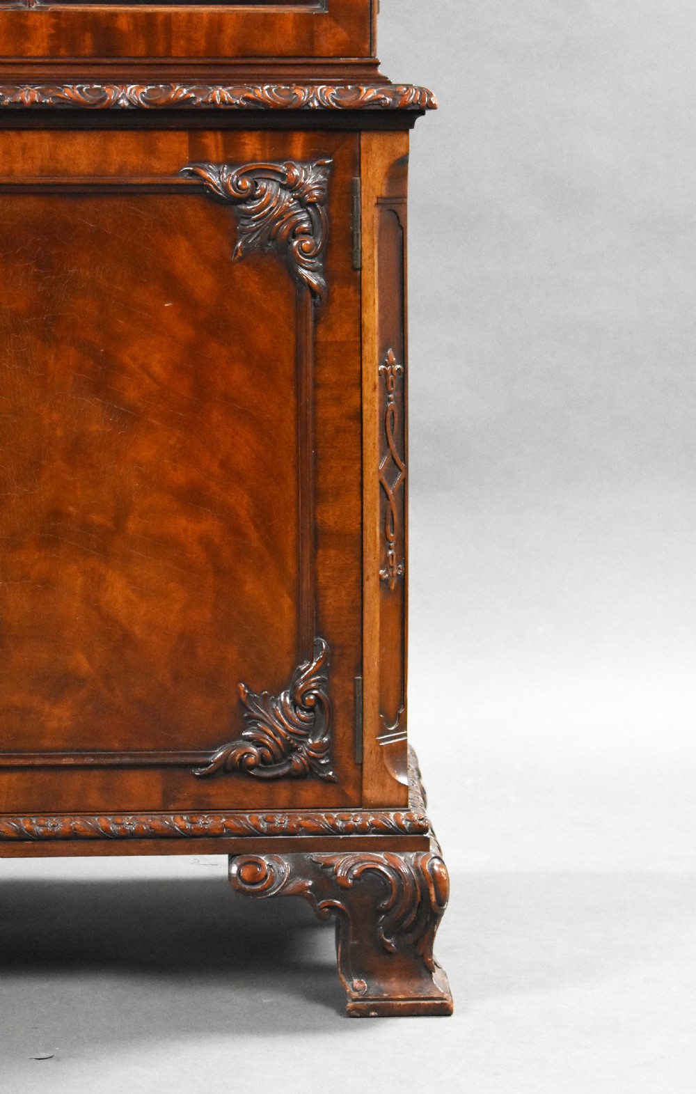 Edwardian Mahogany Bookcase by Waring & Gillows View VIII
