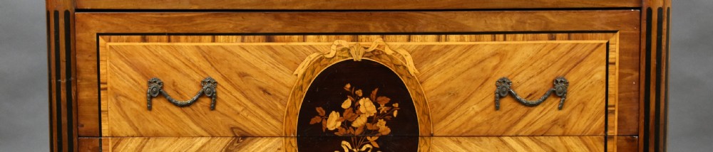 18th Century French Marble Topped Commode View VII