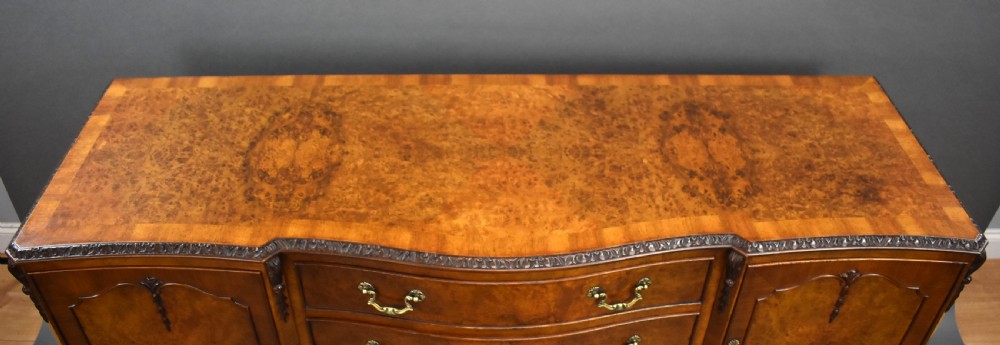 Antique Burr Walnut Queen Anne Style Dining Suite View VII