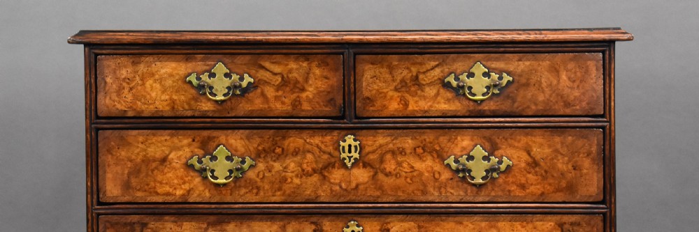 18th Century Burr Walnut Chest of Drawers View VII