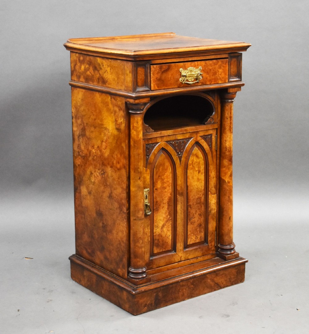 Victorian Burr Walnut Pot Cupboard
