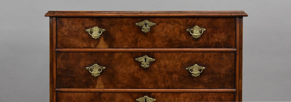 Antique Burr Walnut Chest of Drawers View VII