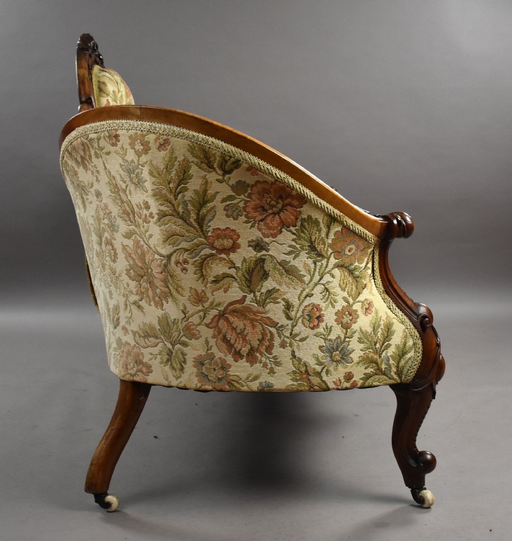 Victorian Walnut Carved Sofa/Chaise View XII