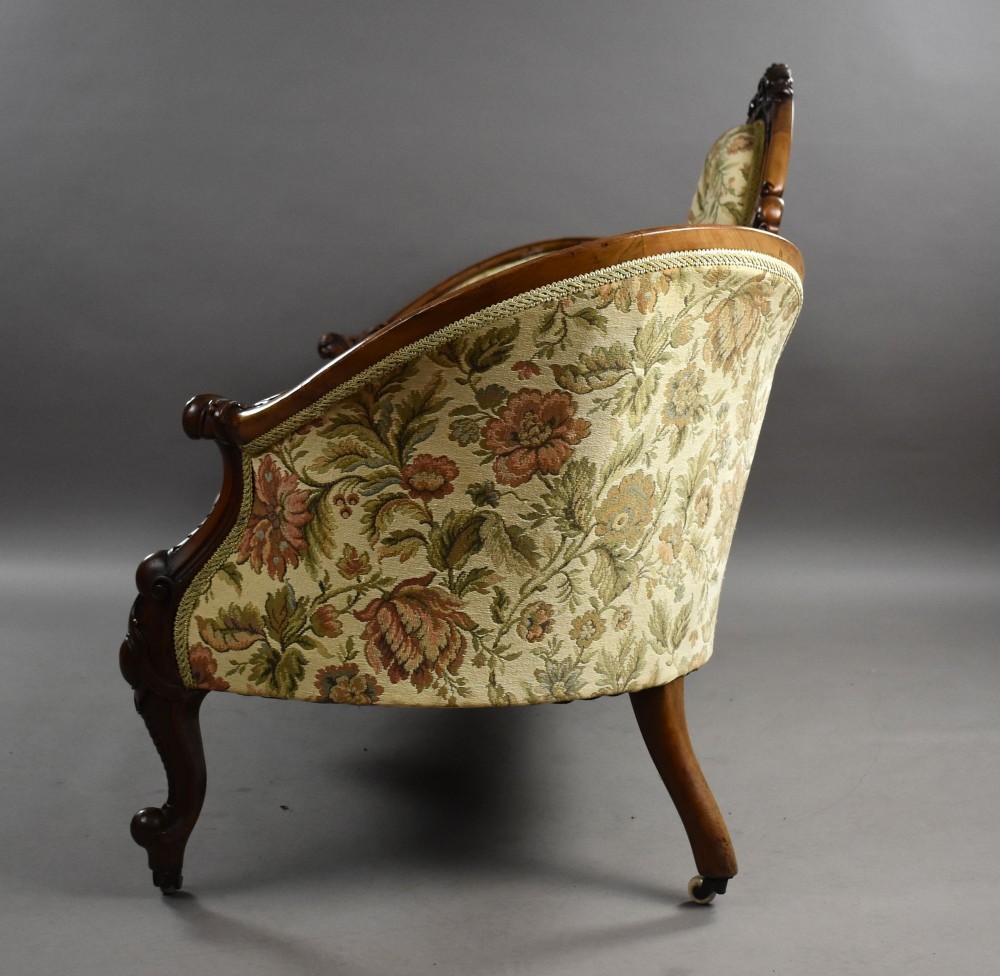 Victorian Walnut Carved Sofa/Chaise View XIV
