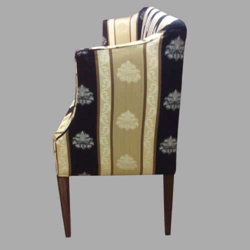 SMALL GEORGIAN SETTEE - ADDITIONAL PHOTO 2