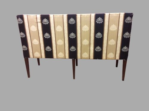 SMALL GEORGIAN SETTEE - ADDITIONAL PHOTO 3