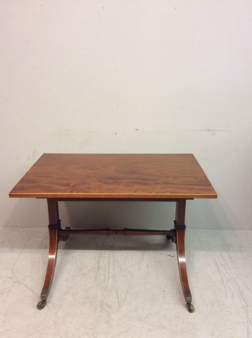antique mahogany coffee table - CATEGORY: ANTIQUE TABLES - DATED 1930