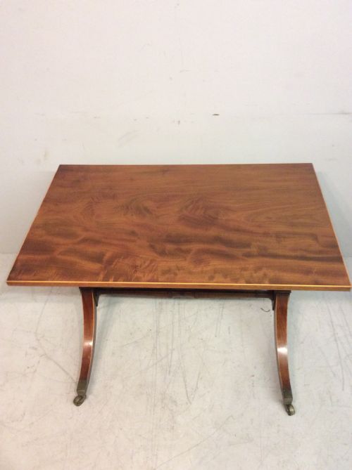 ANTIQUE MAHOGANY COFFEE TABLE - ADDITIONAL PHOTO 1