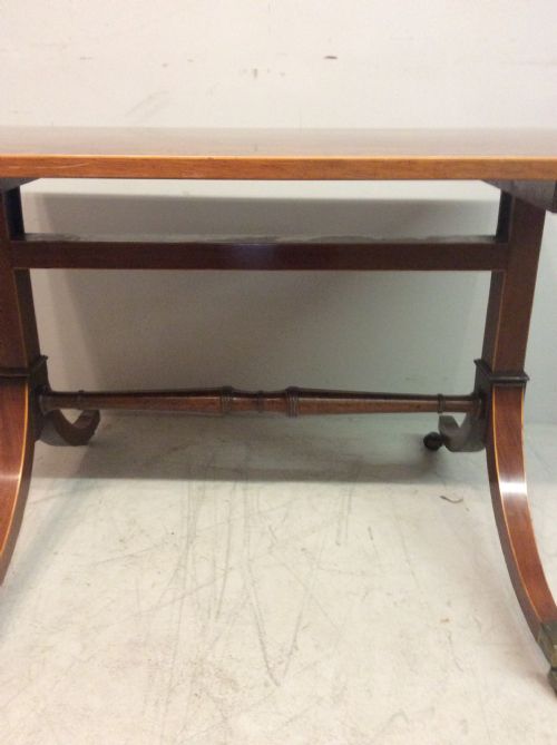 ANTIQUE MAHOGANY COFFEE TABLE - ADDITIONAL PHOTO 2