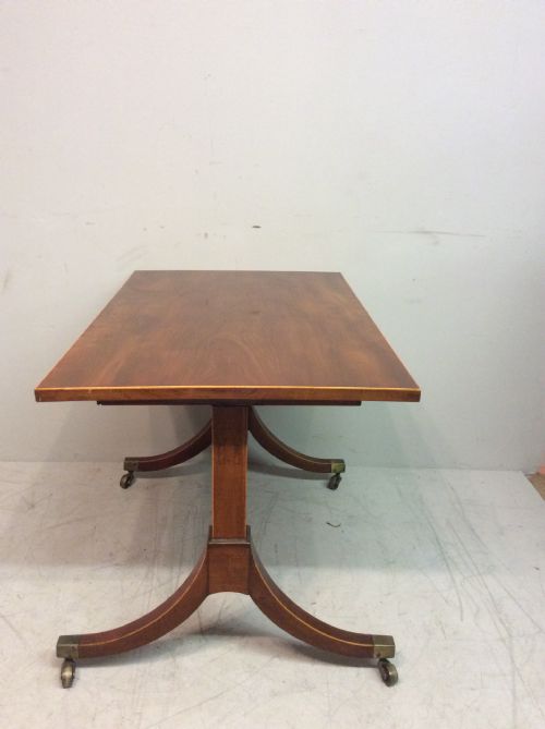 ANTIQUE MAHOGANY COFFEE TABLE - ADDITIONAL PHOTO 3