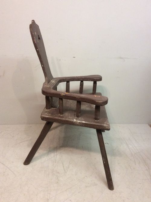 IRISH PRIMITIVE ARMCHAIR - ADDITIONAL PHOTO 2