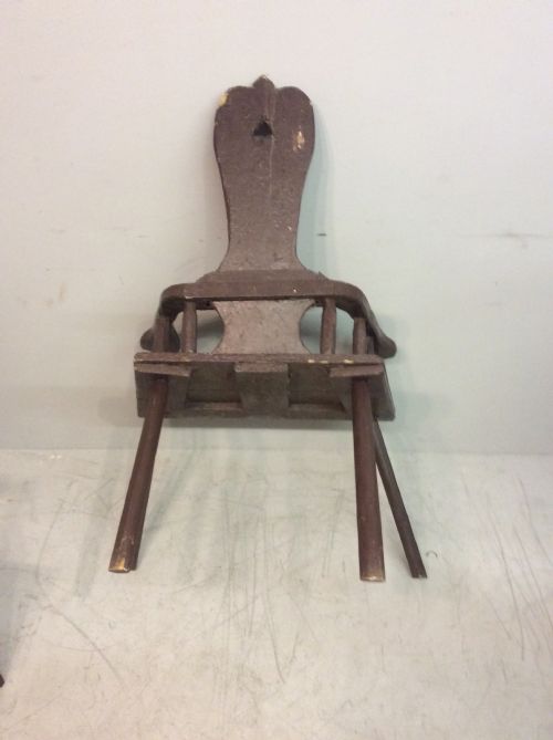 IRISH PRIMITIVE ARMCHAIR - ADDITIONAL PHOTO 3
