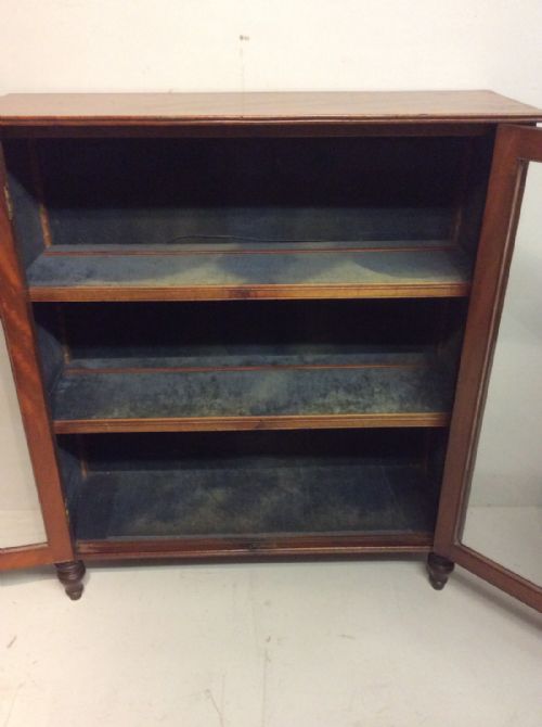 SMALL GEORGIAN MAHOGANY BOOKCASE - ADDITIONAL PHOTO 5